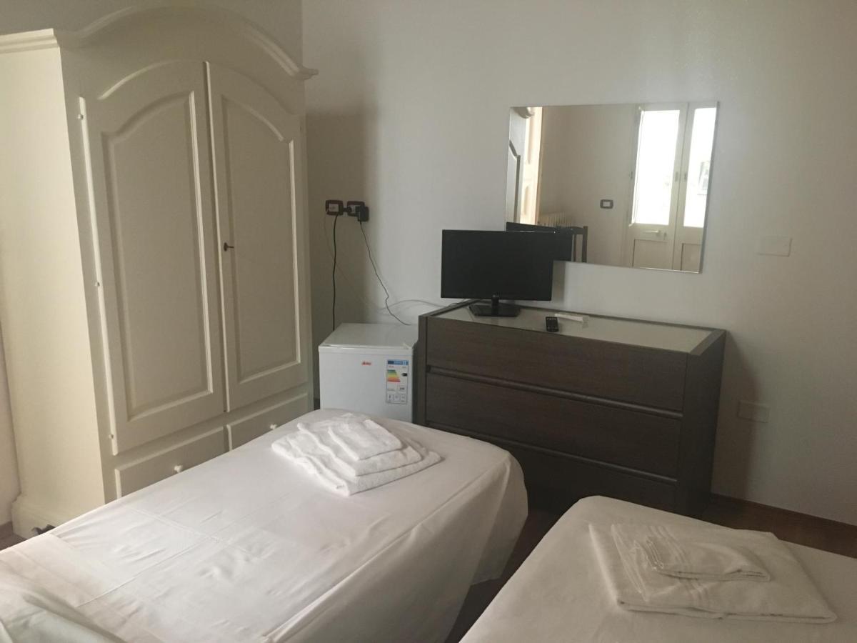 Stelmalu' Hotel Novoli ภายนอก รูปภาพ