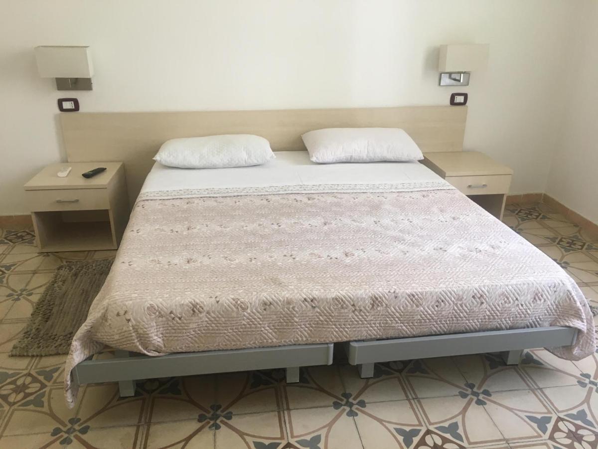 Stelmalu' Hotel Novoli ภายนอก รูปภาพ