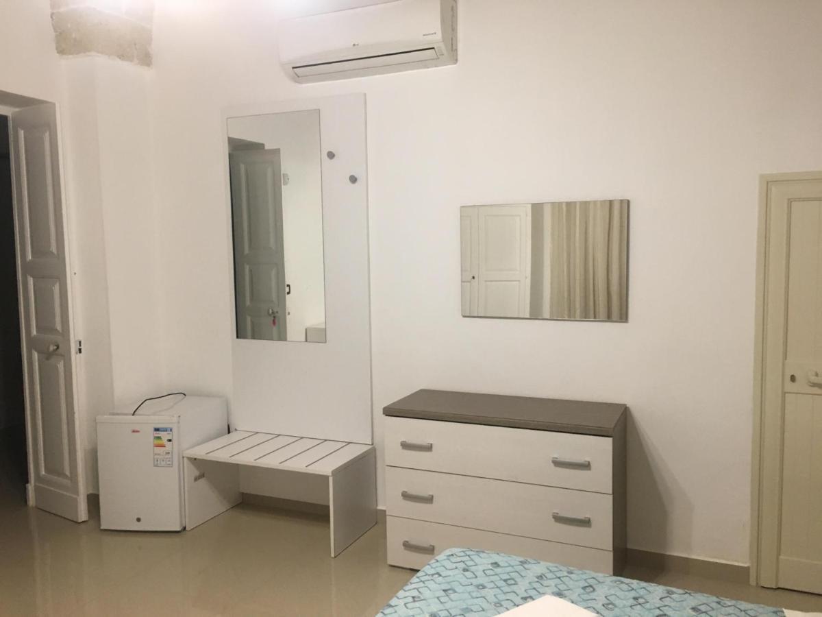 Stelmalu' Hotel Novoli ภายนอก รูปภาพ