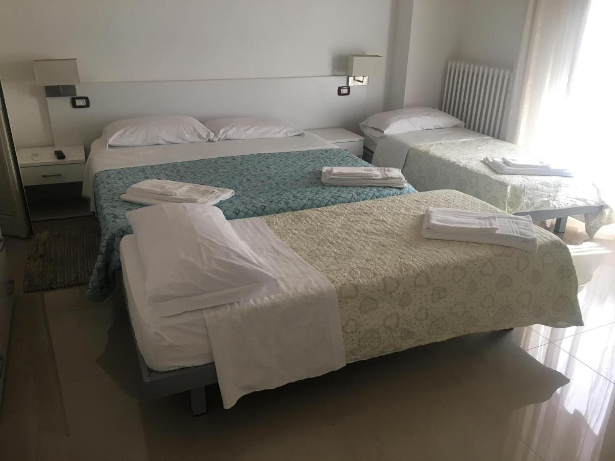 Stelmalu' Hotel Novoli ภายนอก รูปภาพ