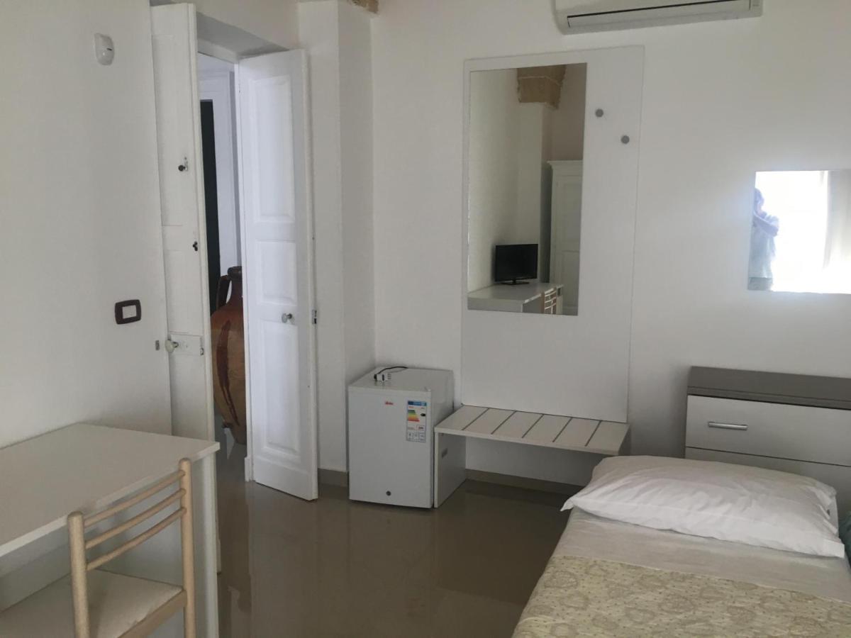 Stelmalu' Hotel Novoli ภายนอก รูปภาพ